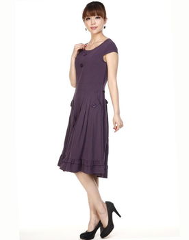 夏日优雅新风尚 中老年妈妈大码连衣裙选购与穿搭指南